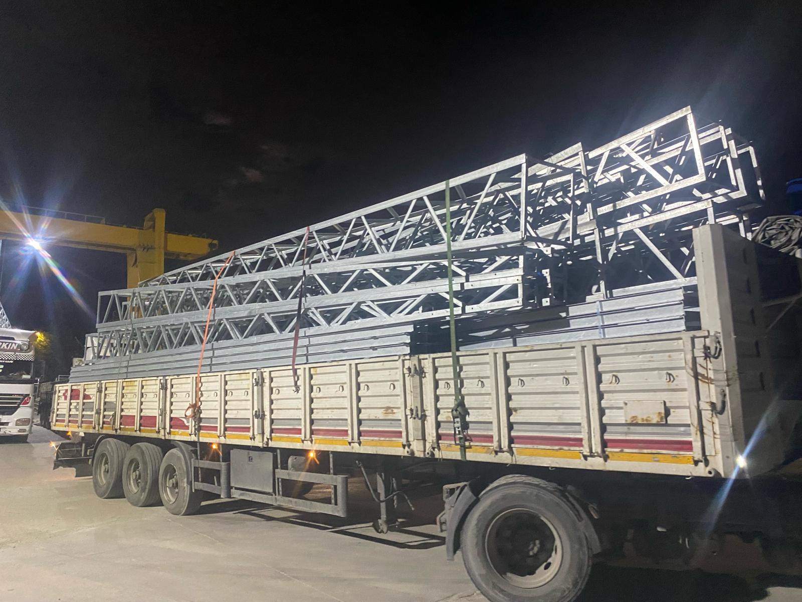 Üçel Direk Metal, galvanizli kaynaklı AG-OG demir direkler, trafo direkleri, boya kaynaklı potans imalatı, galvanizli cıvatalı direkler, demir direk imalatı, çelik konstrüksiyon, enerji direkleri, iletişim direkleri, aydınlatma direkleri, çelik yapılar, çelik yapı imalatı, endüstriyel yapılar, elektrik direkleri, demir direk imalatı, çelik konstrüksiyon hizmetleri